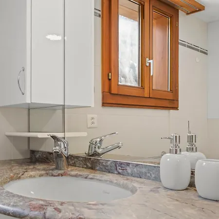 Apartamento Saastal, - 6 Pers, Vue, Parking Privé